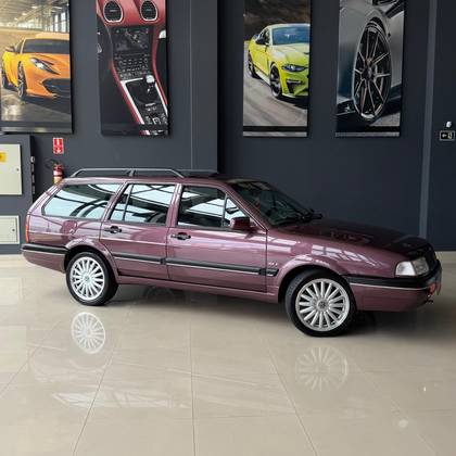 VOLKSWAGEN SANTANA 2.0 GLSI 8V GASOLINA 4P AUTOMÁTICO VOLKSWAGEN SANTANA 2.0 GLSI 8V GASOLINA 4P AUTOMÁTICO